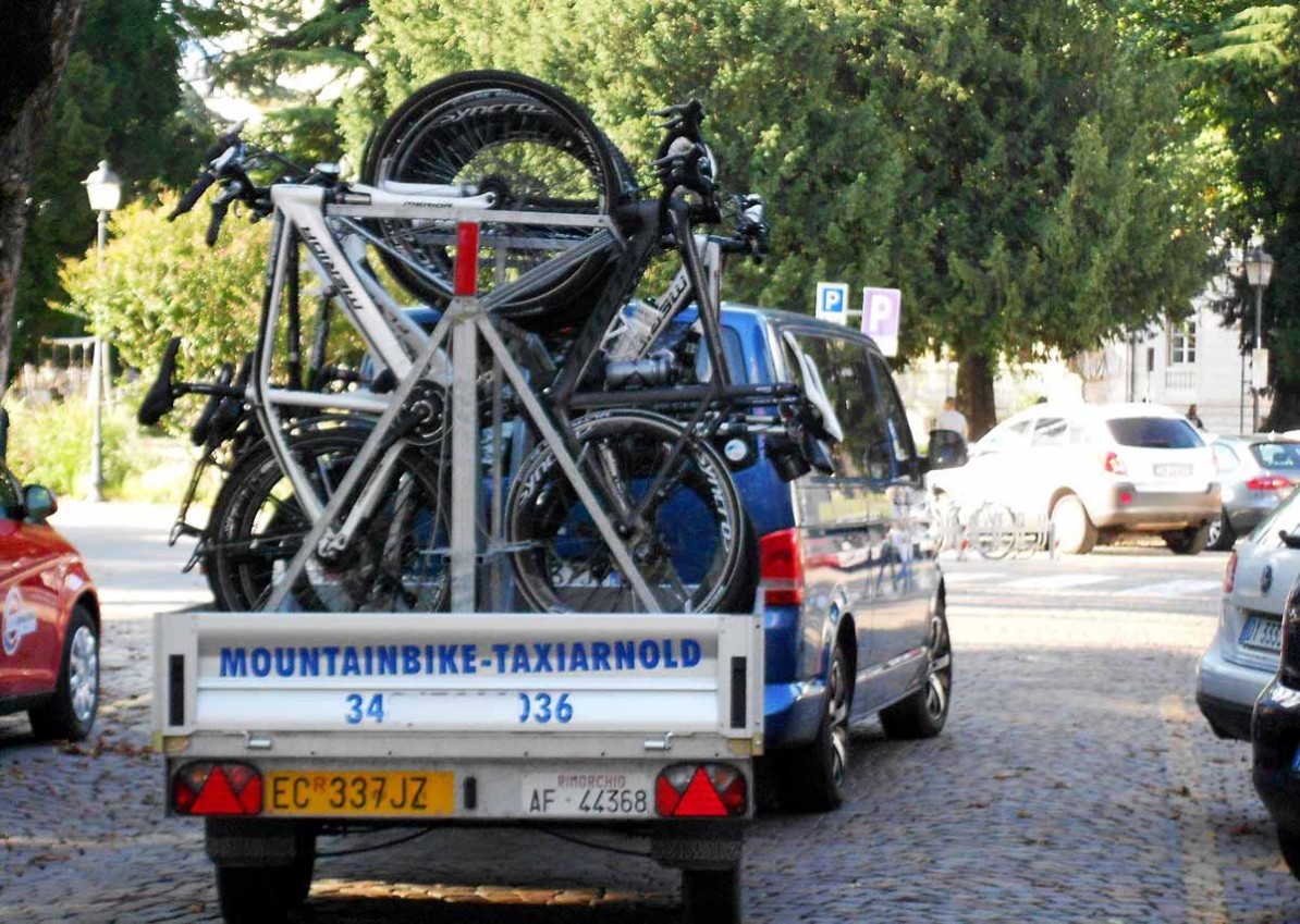 AUGUSTOUR Biketransfer